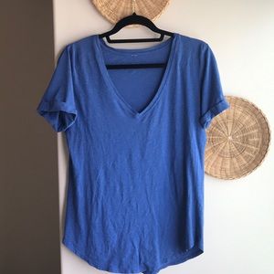 LULULEMON TEE